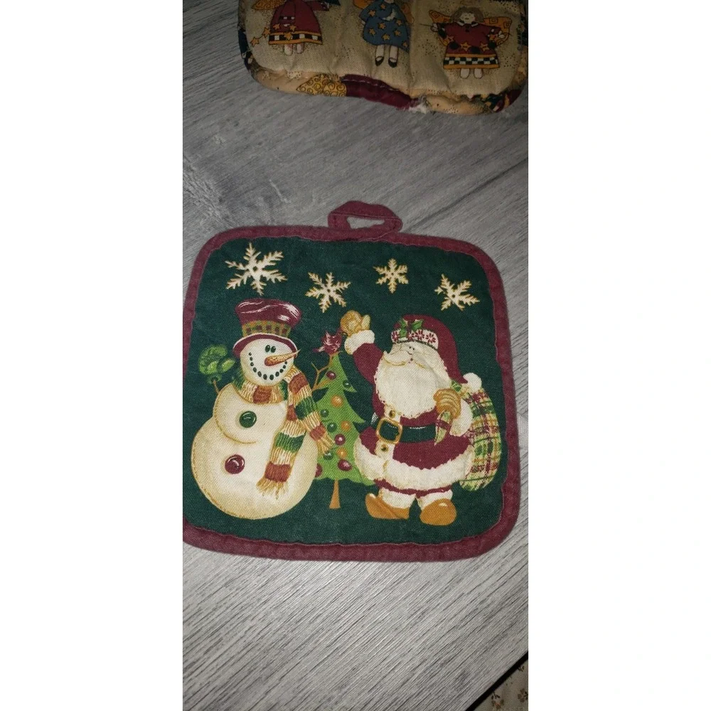 Vintage Christmas Potholders Set Santa Snowman Angels Holiday Kitchen Decor 2pc